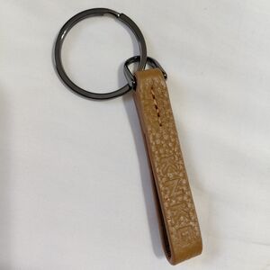 New Pebbled Leather Keychain Brown